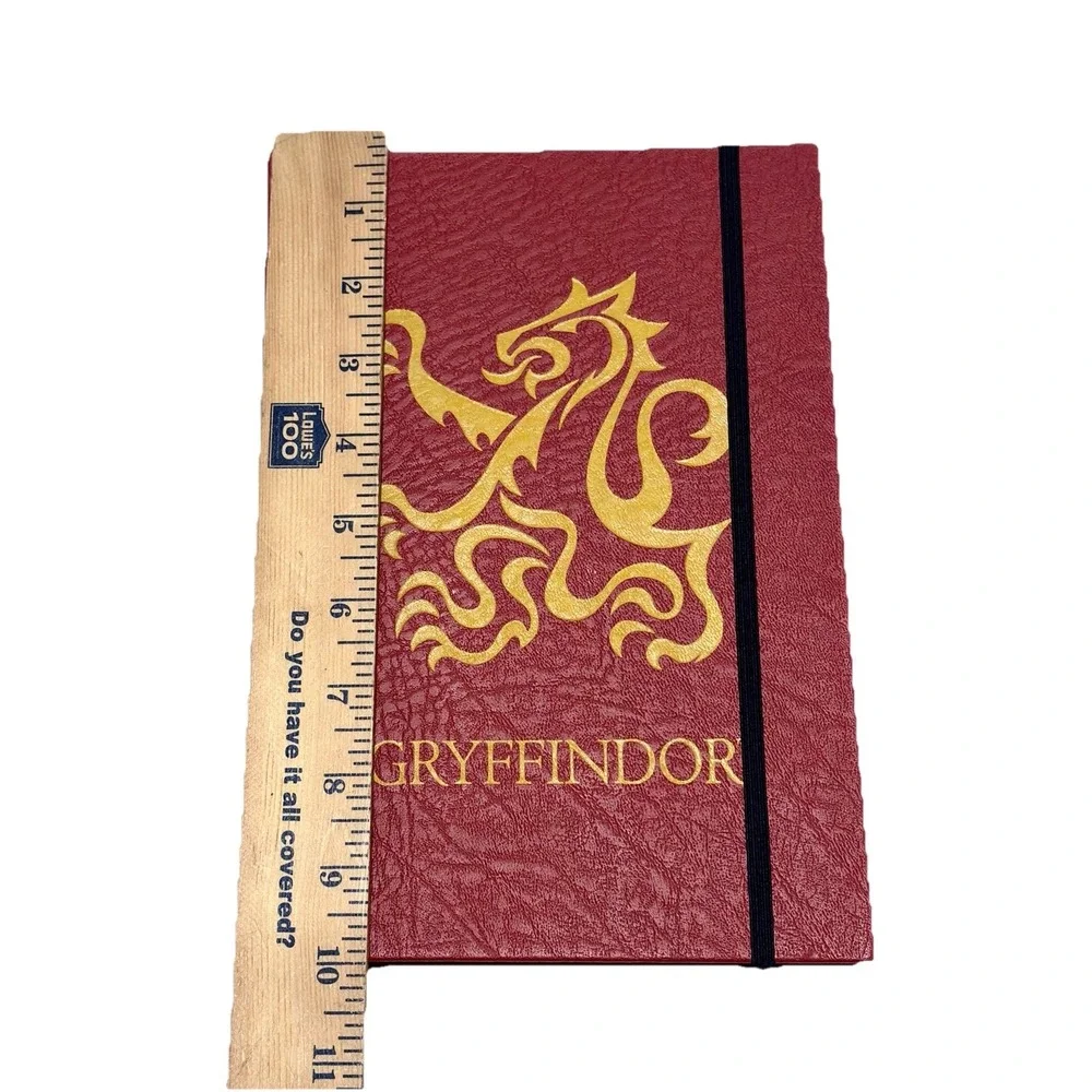 Wizarding World Harry Potter Gryffindor Red‎ Journal Universal Studios Notebook